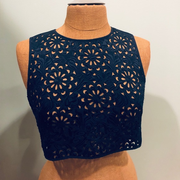 Crop Top - Picture 2 of 4